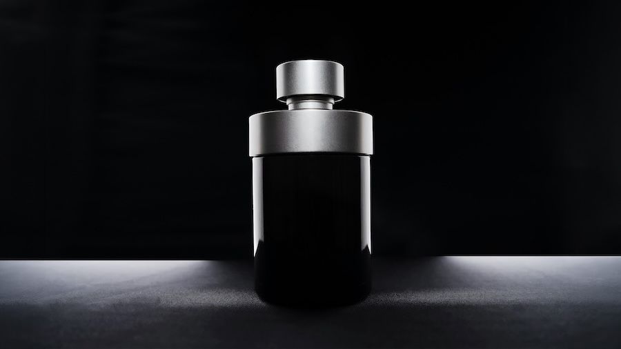 L’aluminium, nouvelle signature du flacon de parfum de luxe ?